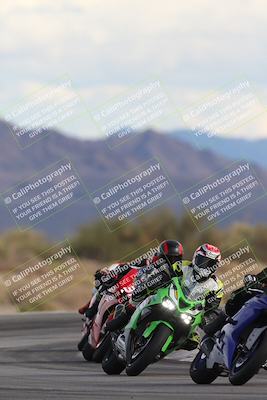 media/Nov-16-2025-Race Pace (Sun) [[8c5fa54630]]/Non Verified Riders (1st 20 Minutes)/5-Turn 15 (110pm)/